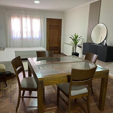Departamentos De Buen Nivel Apartment Mendoza Bagian luar foto