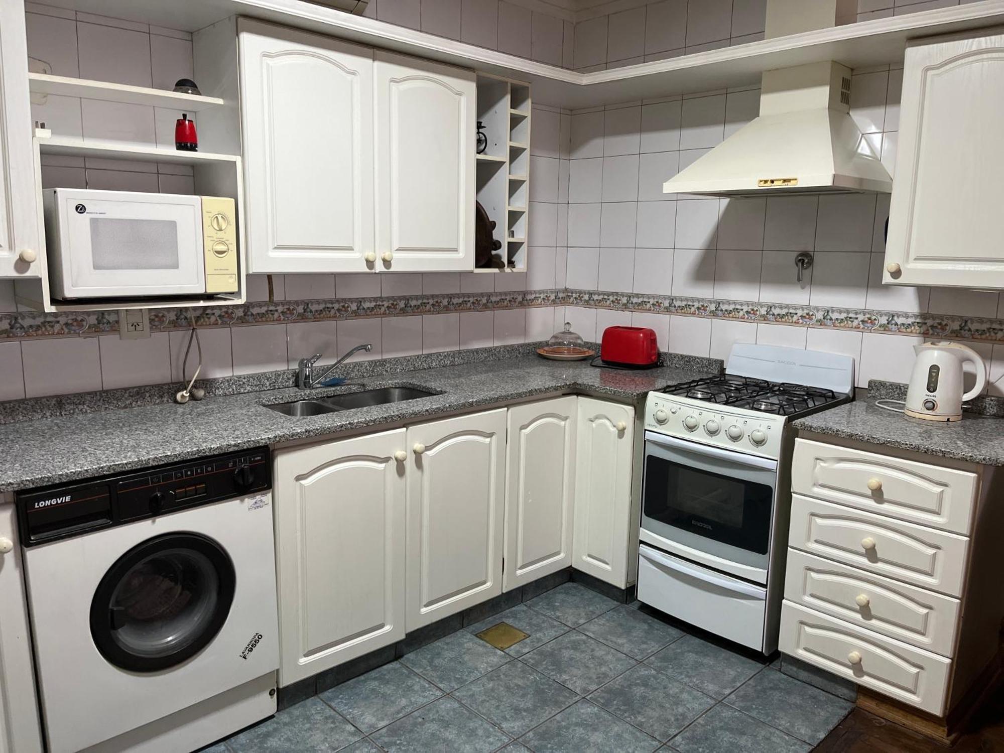 Departamentos De Buen Nivel Apartment Mendoza Bagian luar foto